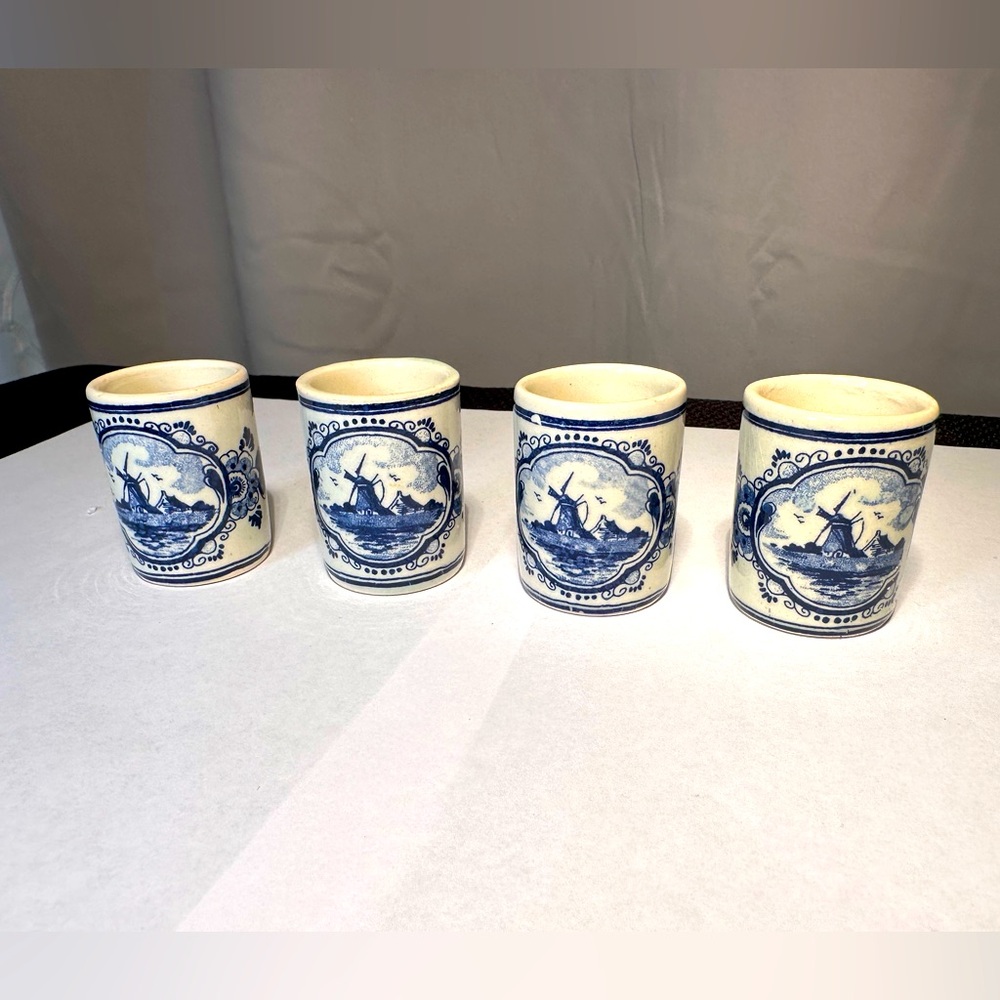 Vintage Vandermint Delft Holland Shot Glasses Set of 4 Blue White Windmill 2"